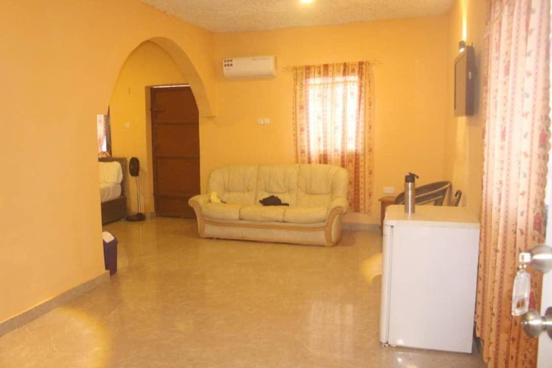 Debora Guest House Freetown Kültér fotó