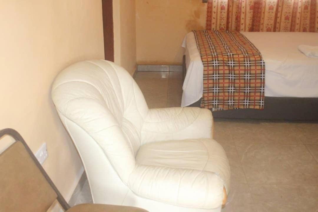 Debora Guest House Freetown Kültér fotó