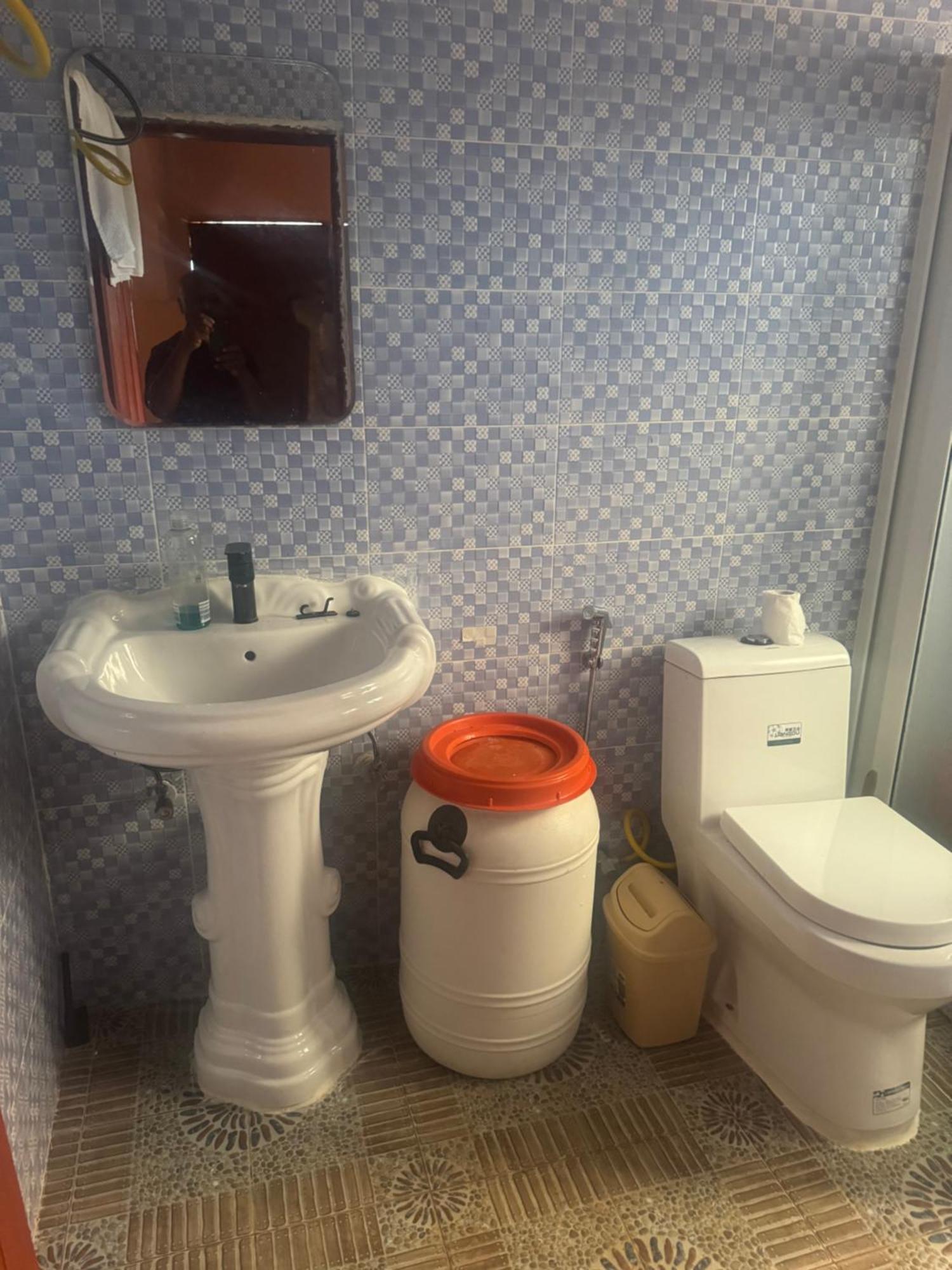 Debora Guest House Freetown Kültér fotó